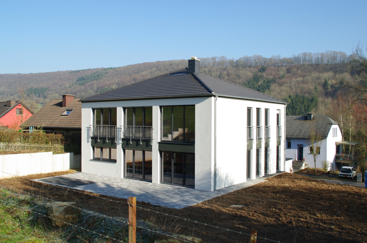 EIFELHAUS Einfamilienhaus in Moestroff Gartenansicht
